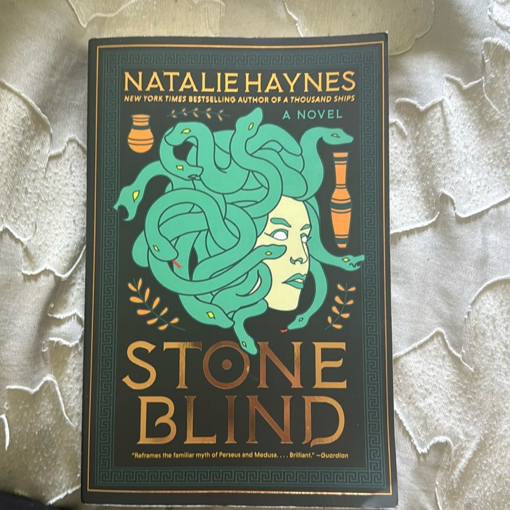 4/20$ ❤️STONE BLIND by natalie haynes novel medusa 10/10 great condition